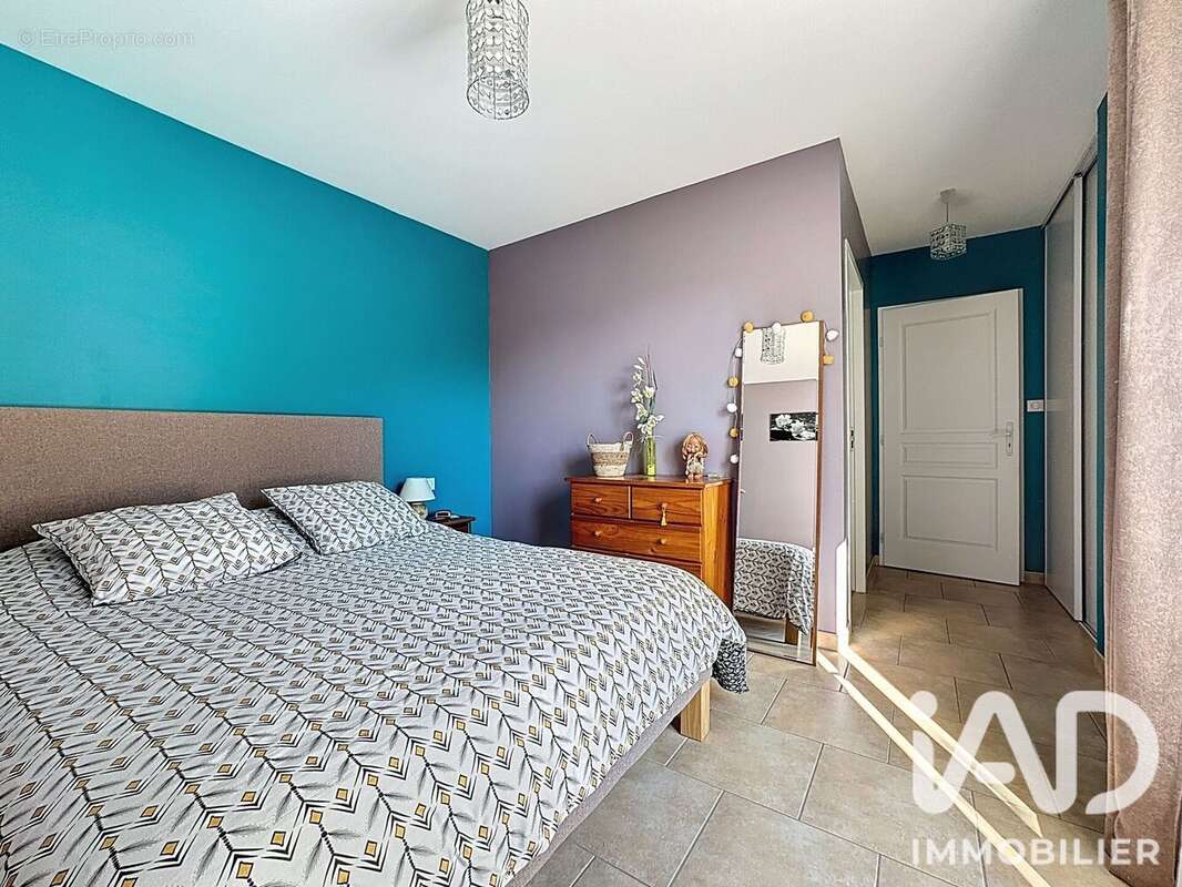 Maison 151 m² à Vaunaveys-La-Rochette  - photo 8