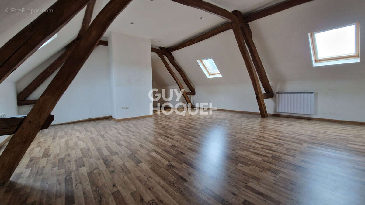 Maison à LE COUDRAY