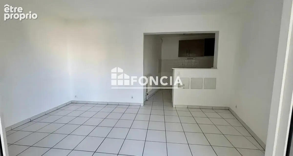 F2 de 39 m2 avec terrasse - Proche Centre - photo 3