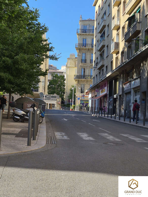 Commerce à MARSEILLE-2E