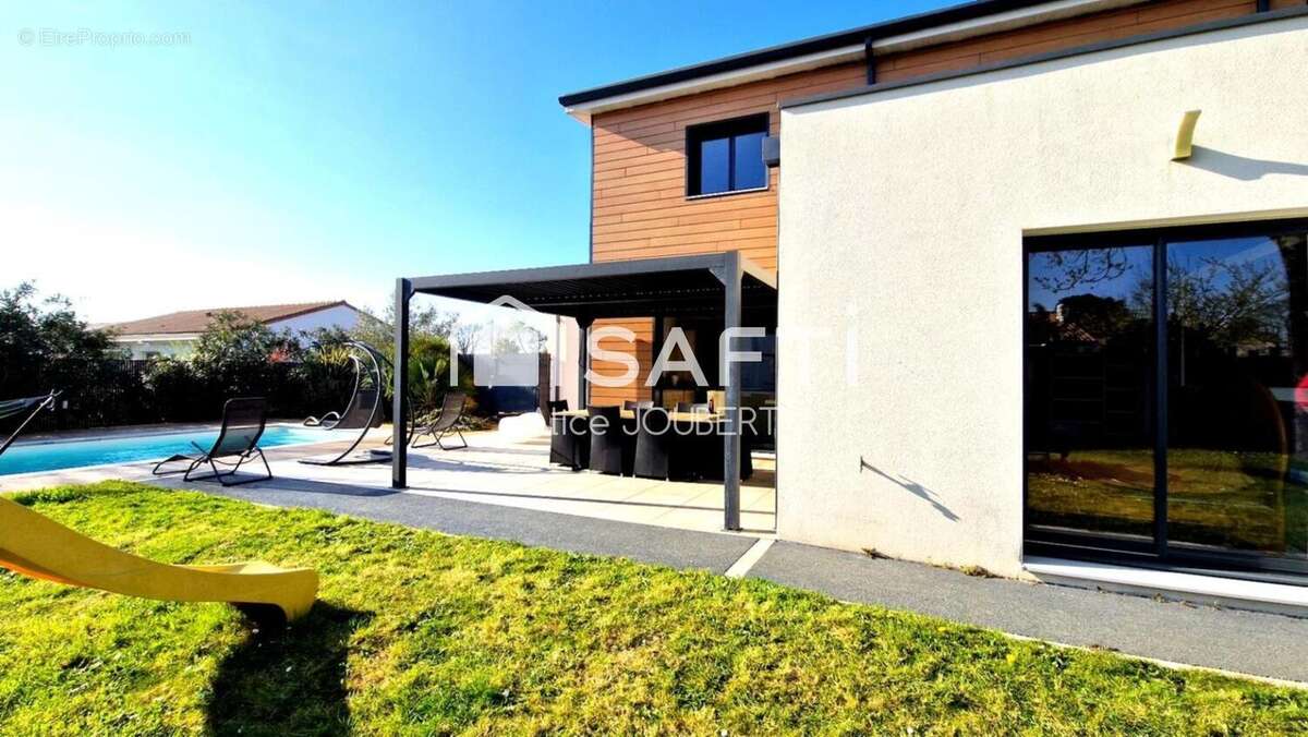 Photo 3 - Maison à GROSBREUIL