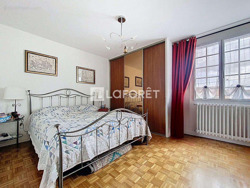 Maison à SAINT-LEGER-SOUS-CHOLET