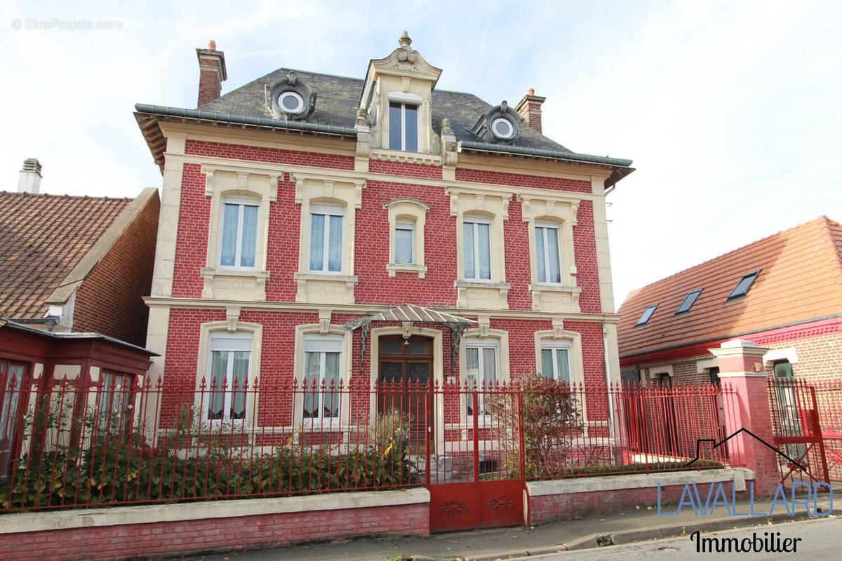Maison à BETTENCOURT-SAINT-OUEN