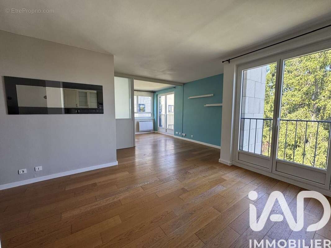 Photo 2 - Appartement à LOUVECIENNES