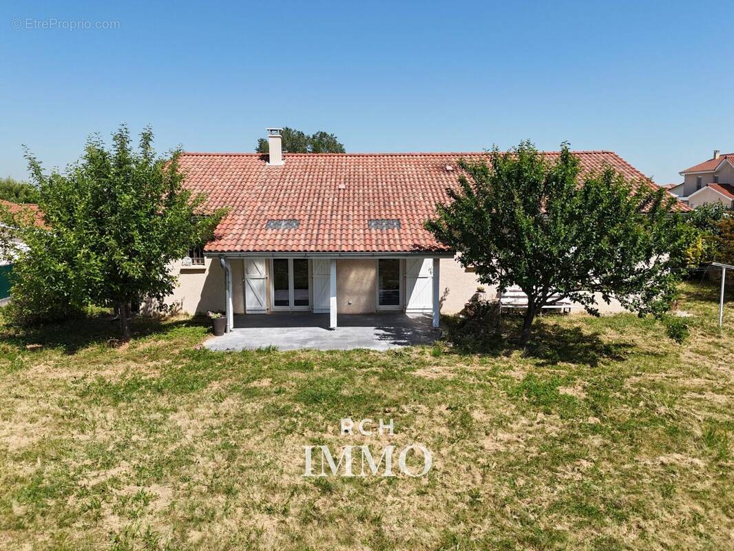 Maison à SERPAIZE