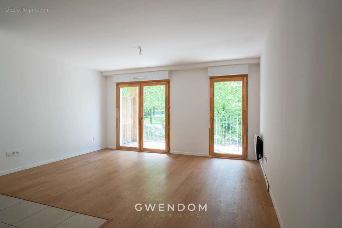 Appartement à TORCY