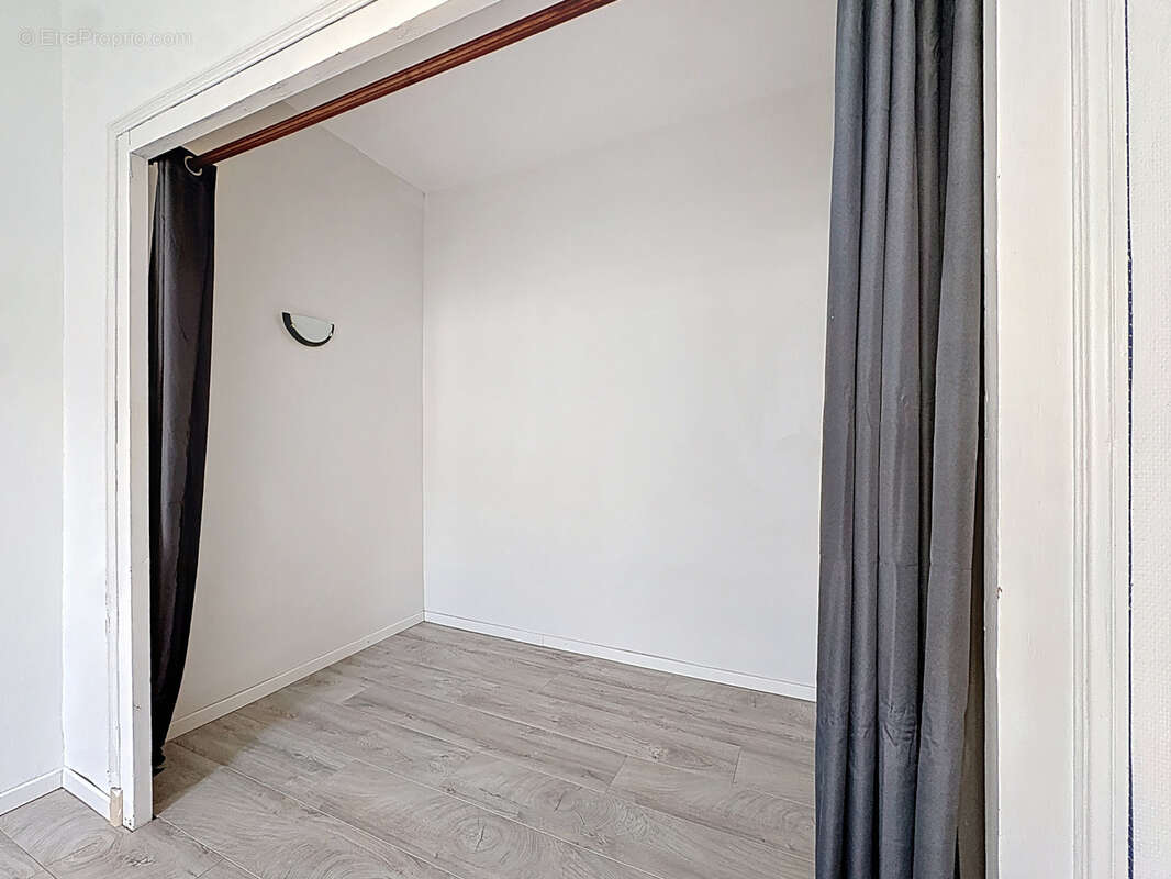 Appartement à LYON-8E