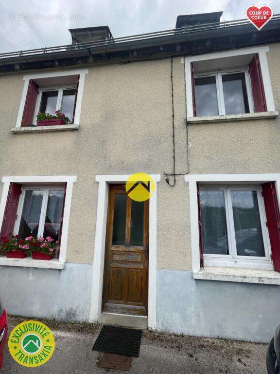 Maison à PIERREFORT