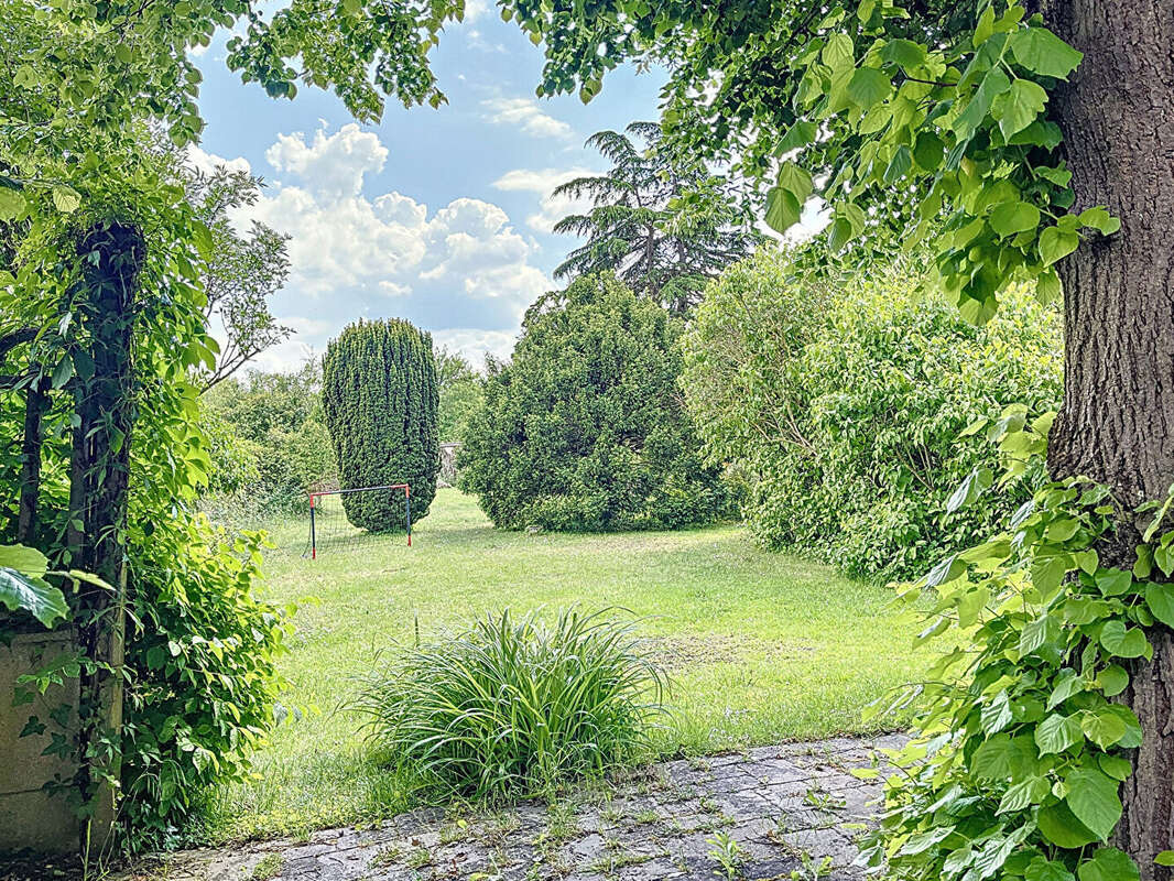 Maison à NEAUPHLE-LE-CHATEAU