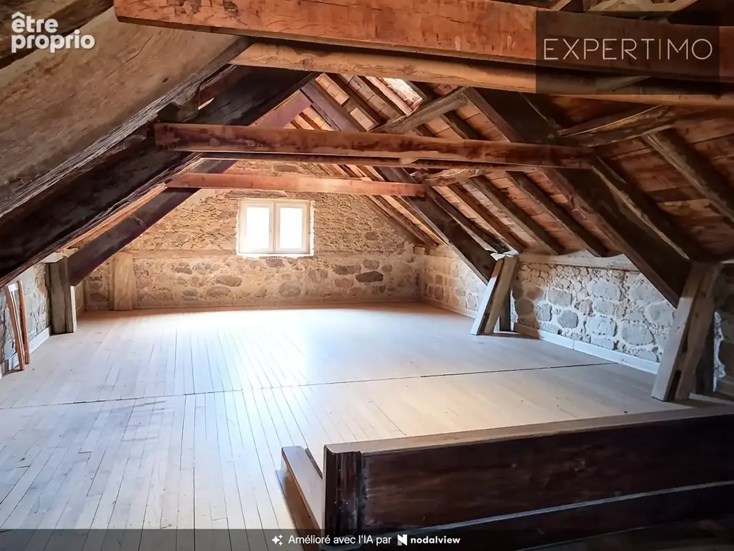Ancien corps de ferme en pierre   165 m2, nombreuses dépendances et autonomie énergétique - photo 22