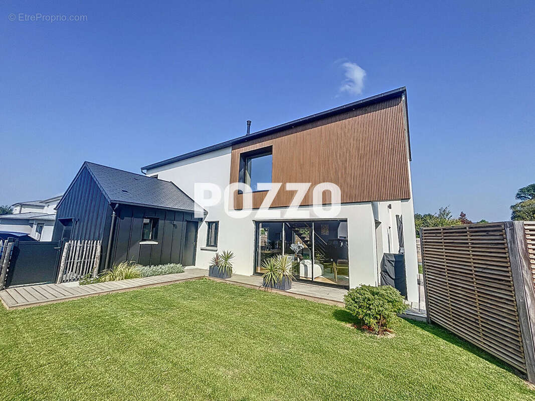 Maison à SAINT-PAIR-SUR-MER