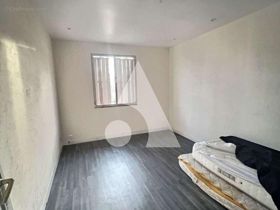 Maison à SARTROUVILLE