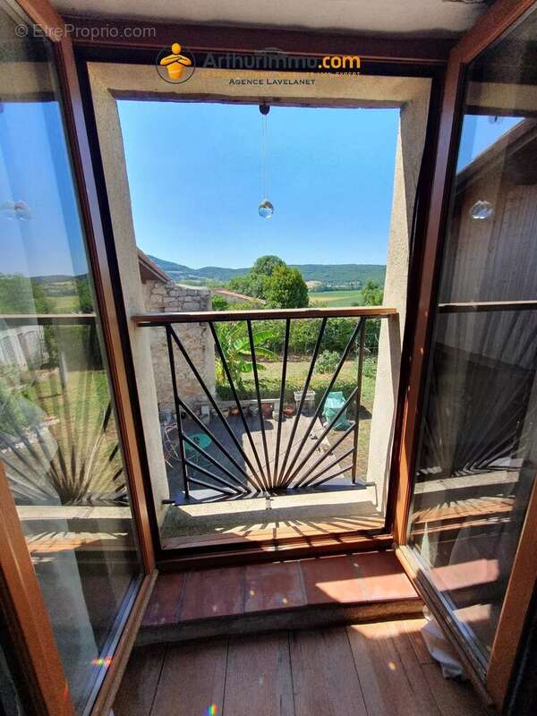 Magnifique maison de trois chambres dans une ancienne grange en pierre, avec jardin et terrasse sur le toit. - photo 23