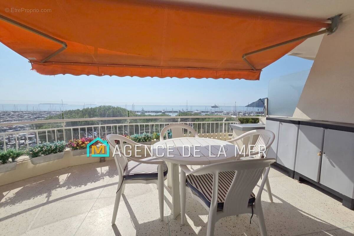 Appartement à MANDELIEU-LA-NAPOULE