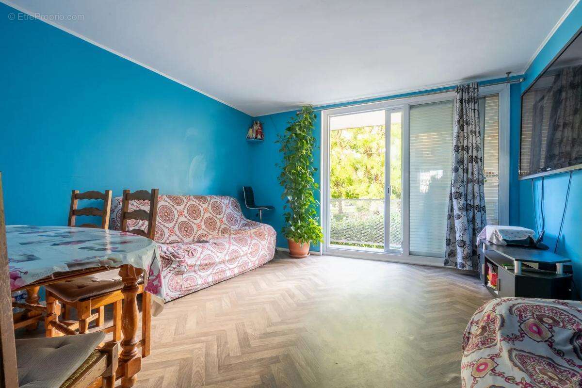 Appartement à ROSNY-SOUS-BOIS
