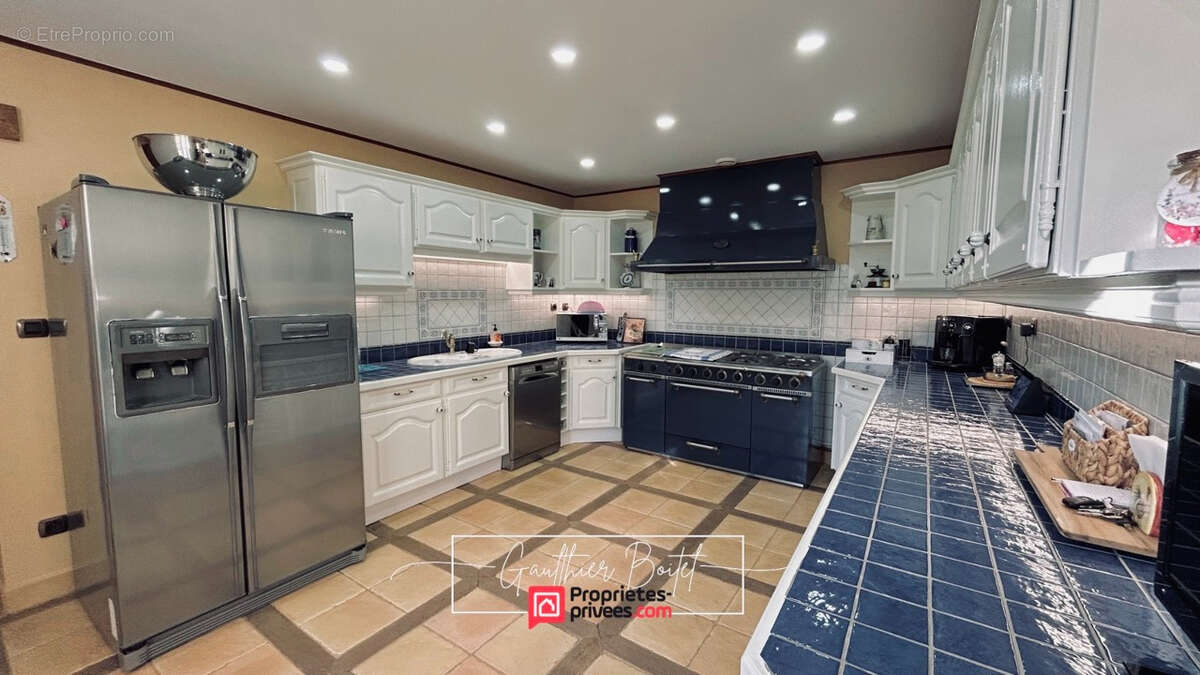 Maison à COULOMMIERS