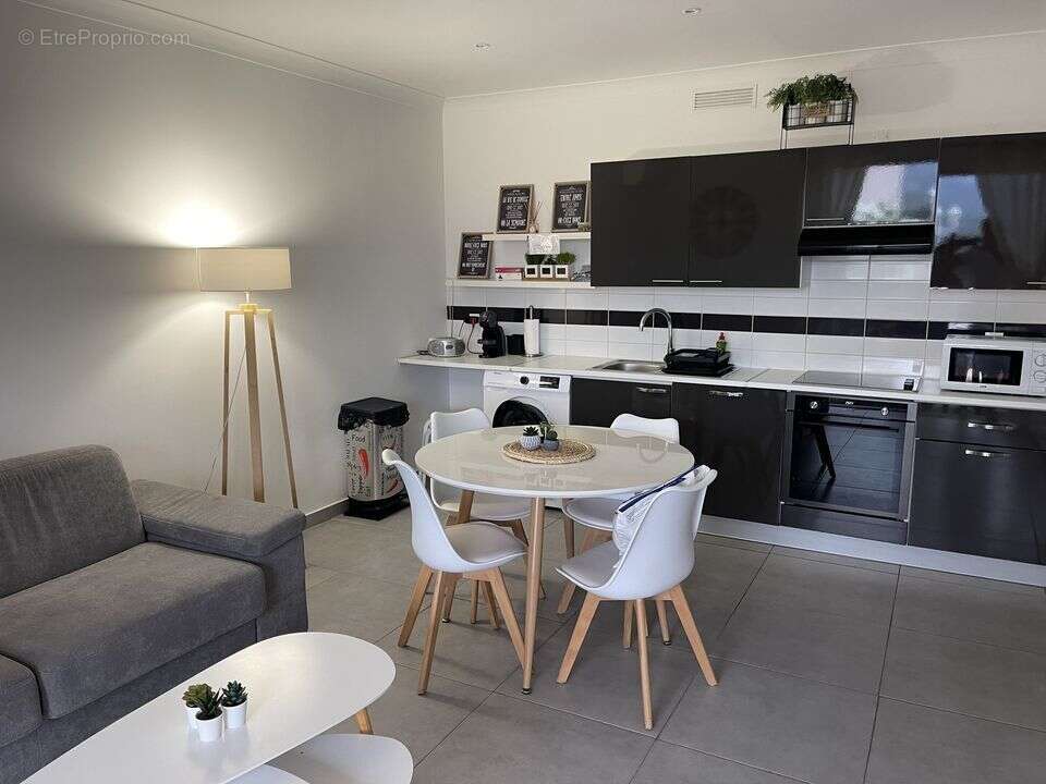 maison double habitation , jardin , calme , type 3 et type 4  - Maison à LA PENNE-SUR-HUVEAUNE