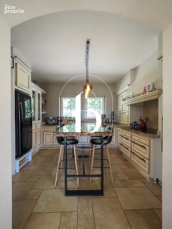 Une maison à découvrir dans un environnement privilégié - photo 8