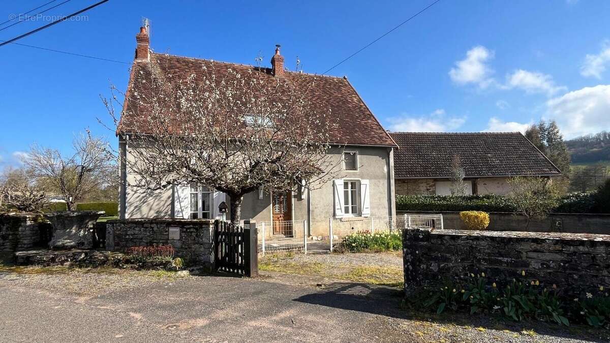 Photo 3 - Maison à CLUNY