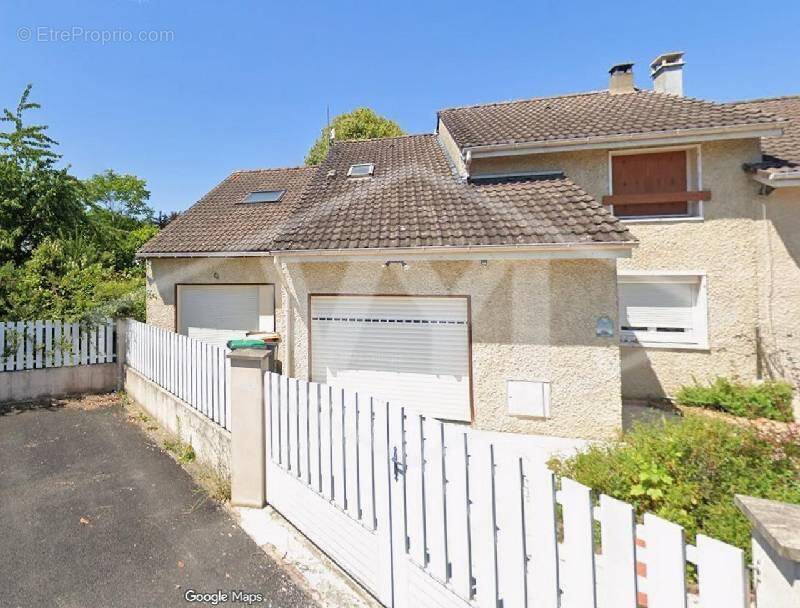 Maison à COMBS-LA-VILLE