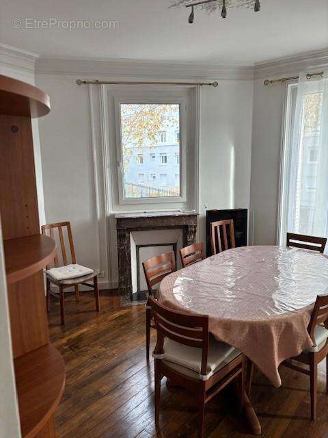 Appartement à PUTEAUX