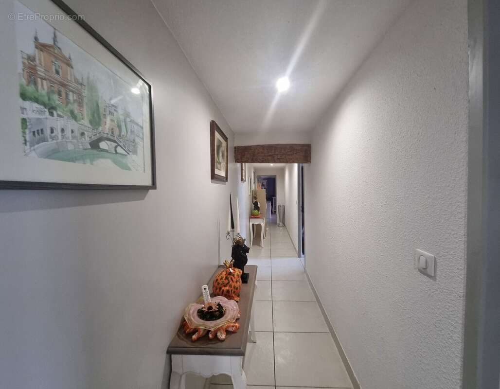 Maison à MONTAGNAC
