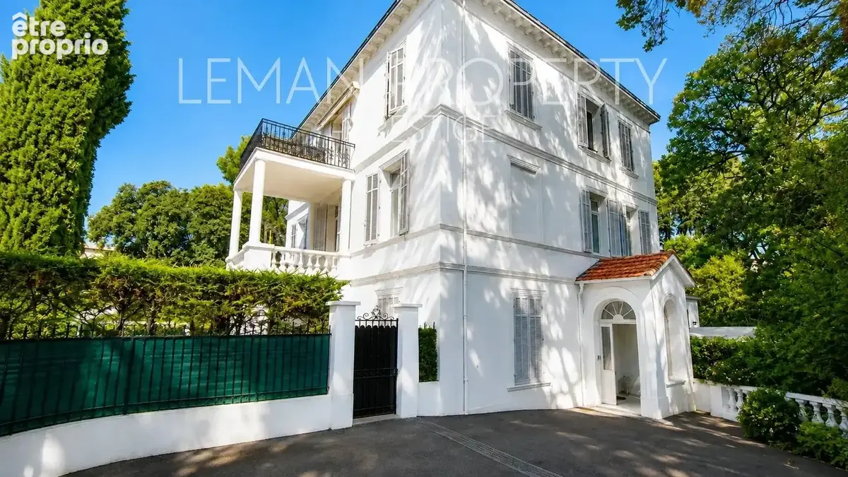 Le cannet – appartement de charme dans une villa bourgeoise avec ascenseur - photo 2