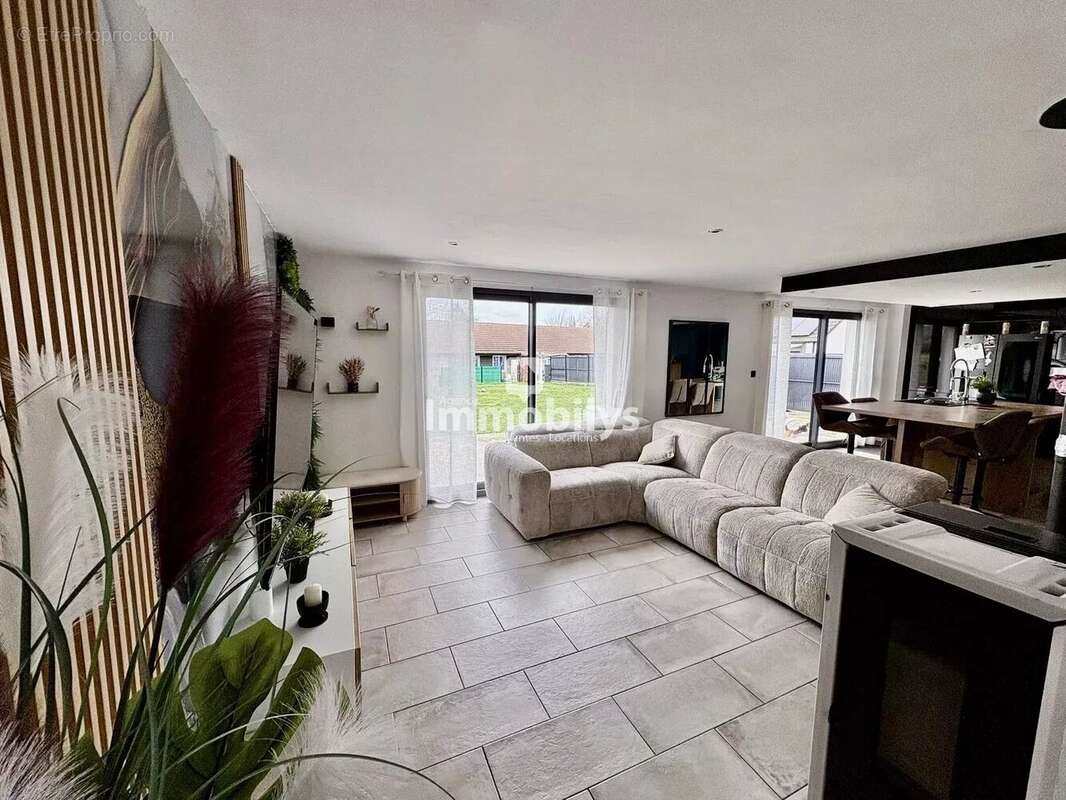 Maison à AUBERCHICOURT