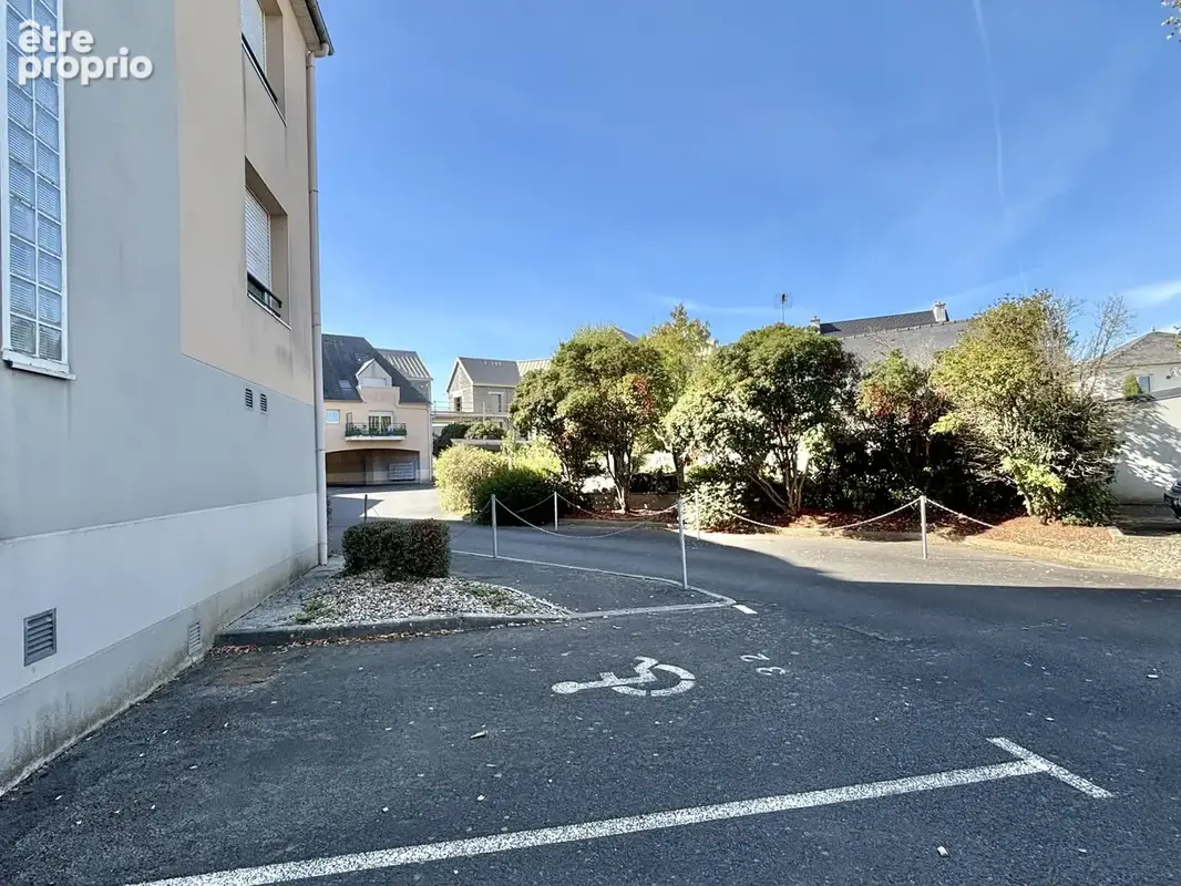 Parking à PLERIN