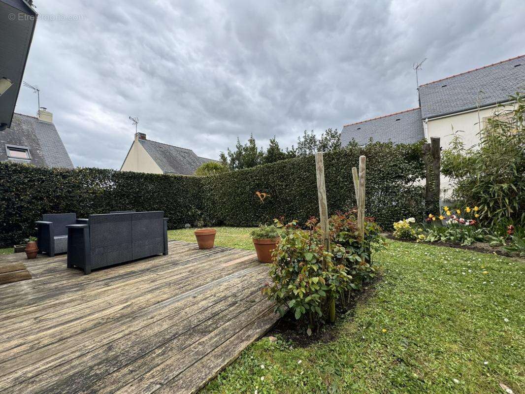 BESLON - Charmante maison au calme en excellent état - photo 9