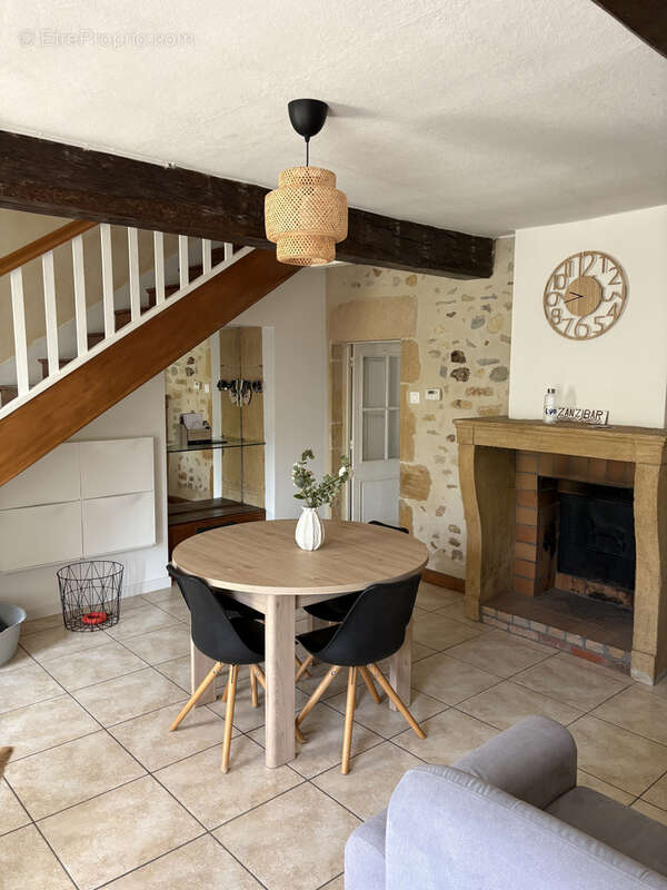 Maison à CHARLIEU