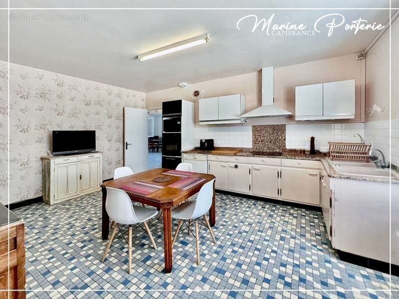 Maison à VIC-FEZENSAC