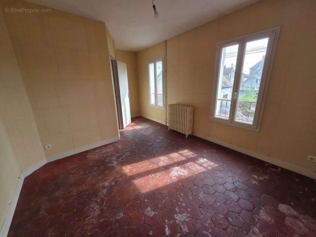 GOUAIX - Maison de ville  4 pièces - 86 m2 - photo 7