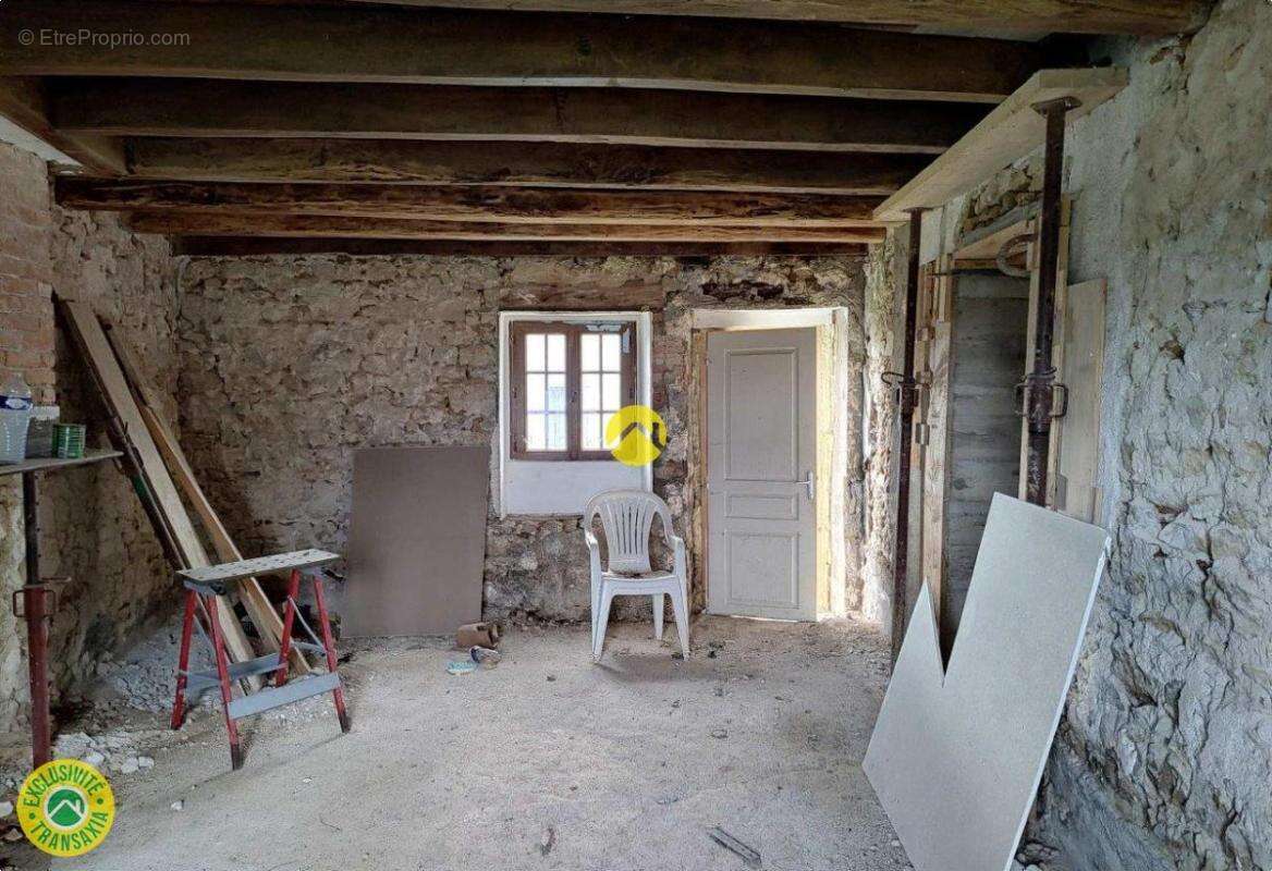 Maison à ARGENTON-SUR-CREUSE