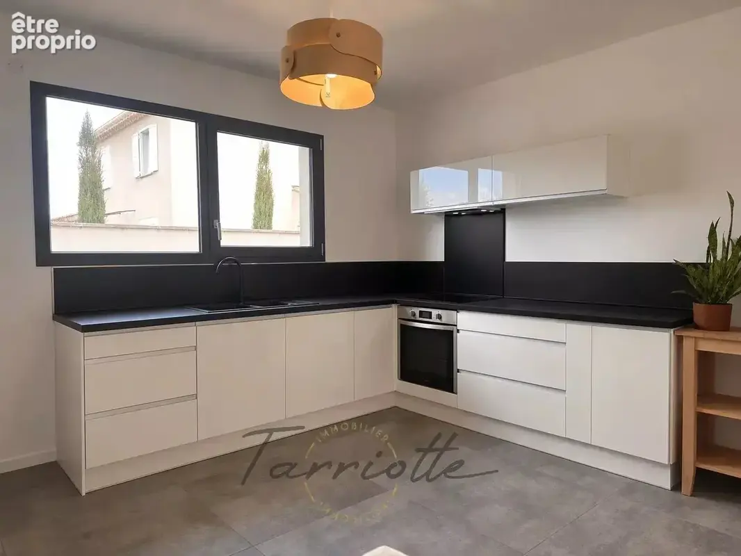 VILLA - 10751 - photo 5