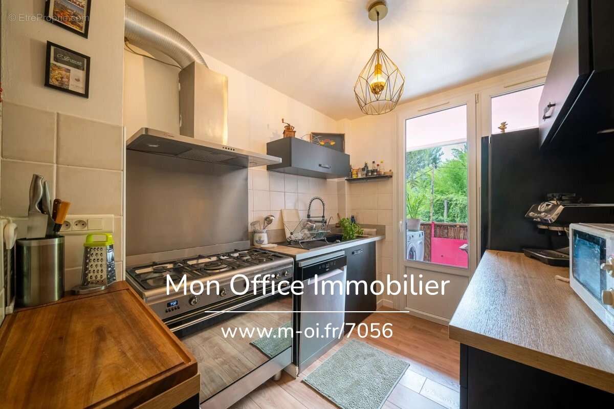 Référence : 7056-PEL. - Appartement 3 pièces - photo 10