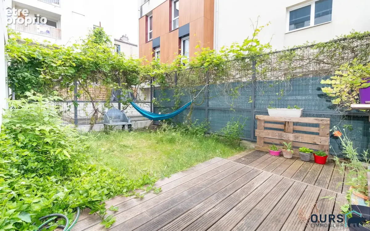 Appartement 3 pièces 75 m² à vendre à Saint-Denis (93200) - photo 2