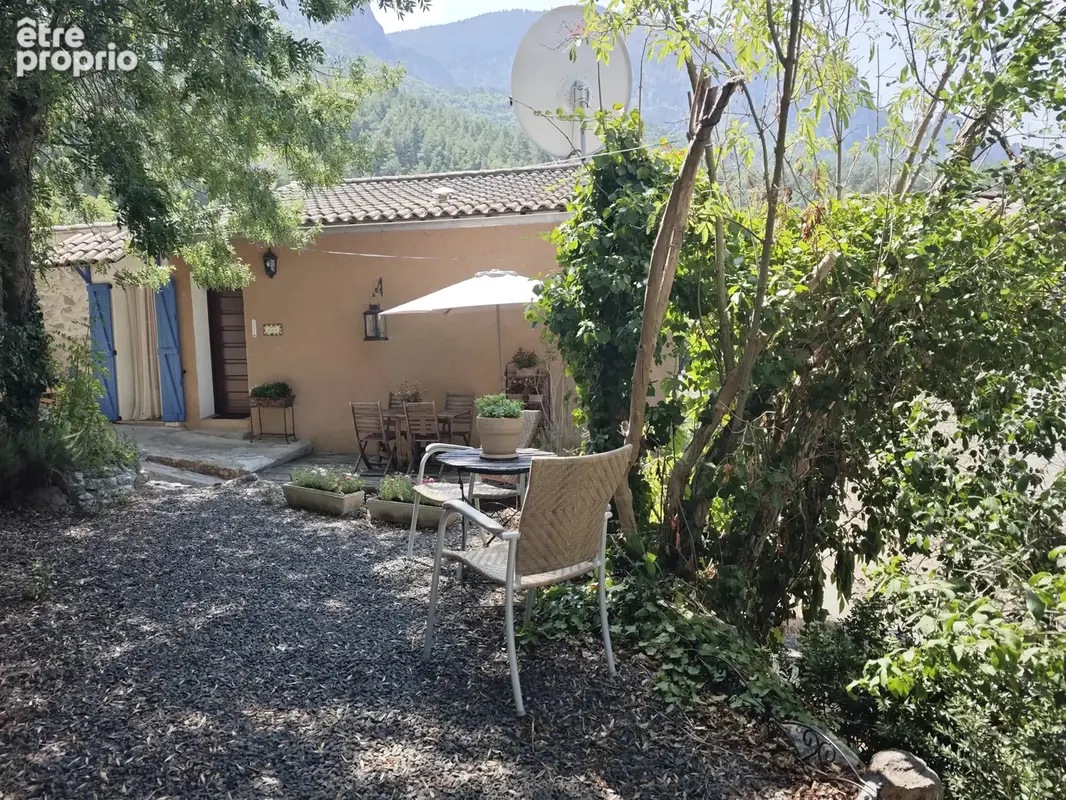 Maison de village en pierre offrant une vue imprenable - photo 14