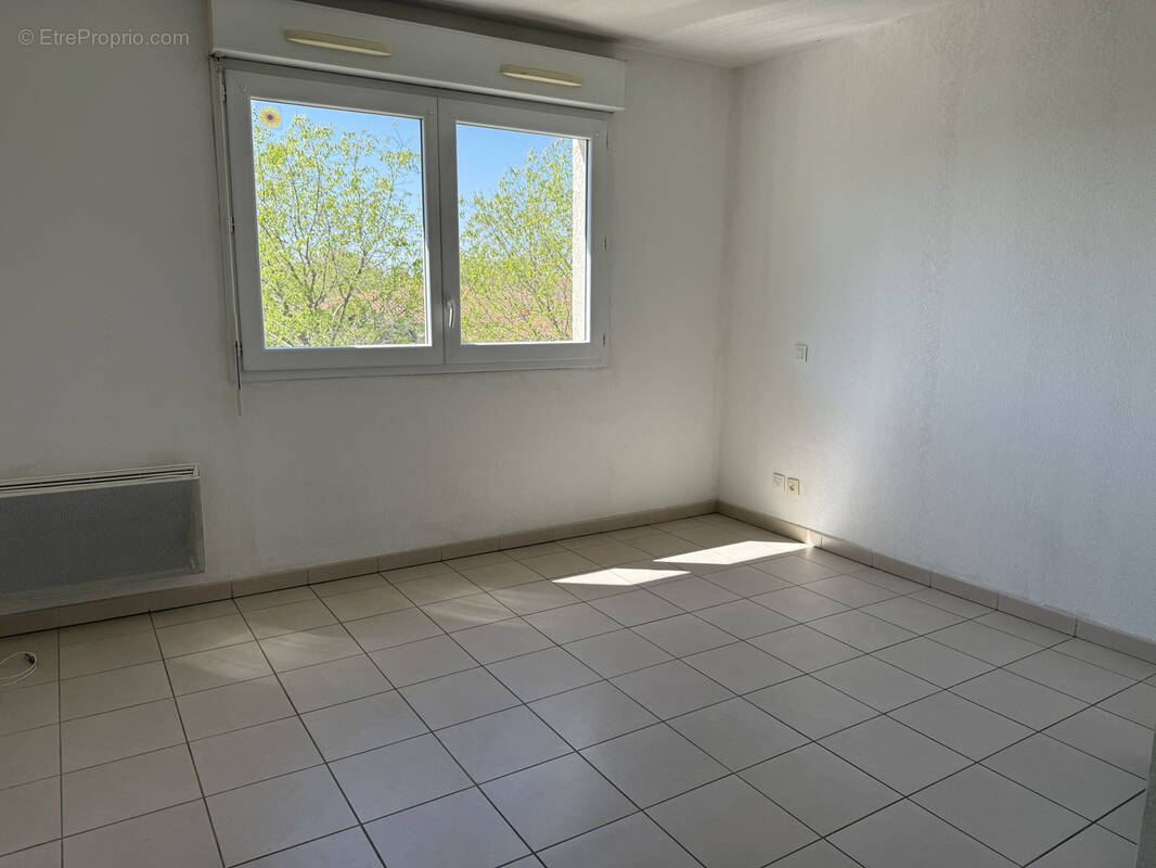 Appartement à RODILHAN