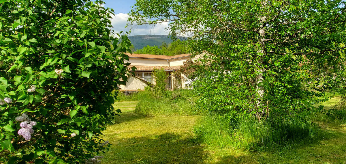 Maison à LA MOTTE-CHALANCON