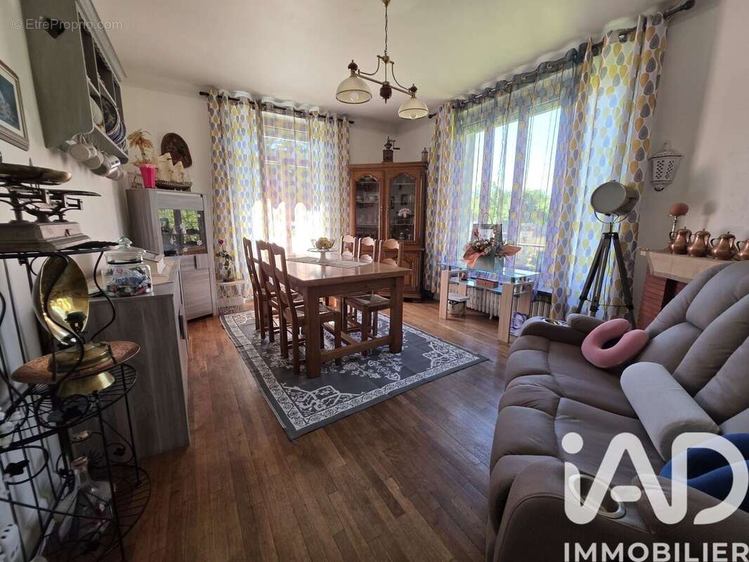 Maison 146 m² à Coulanges-Sur-Yonne  - photo 7