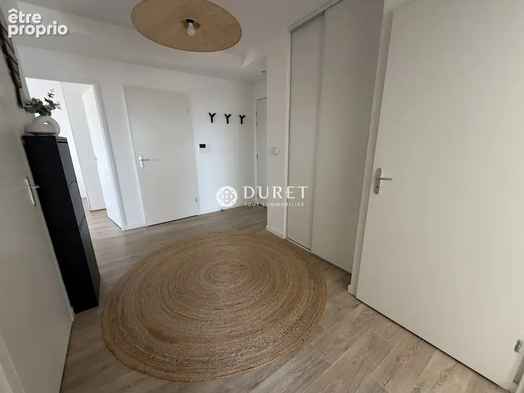 Appartement 4 pièces 90 m² à vendre à Saint-Gilles-Croix-De-Vie (85800) - photo 3