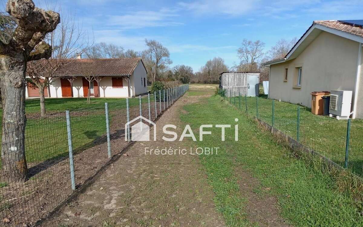 Photo 4 - Terrain à COUTRAS