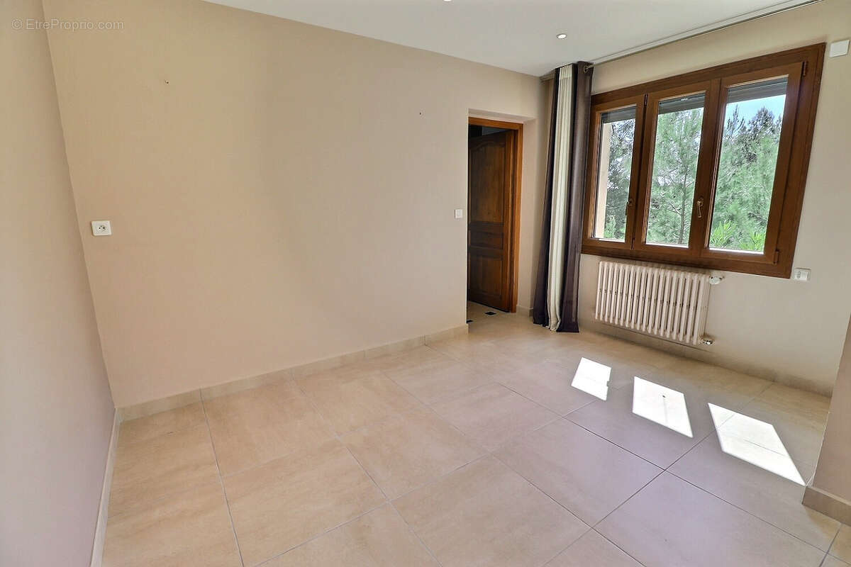 Maison 135m² à bédarrides - photo 4