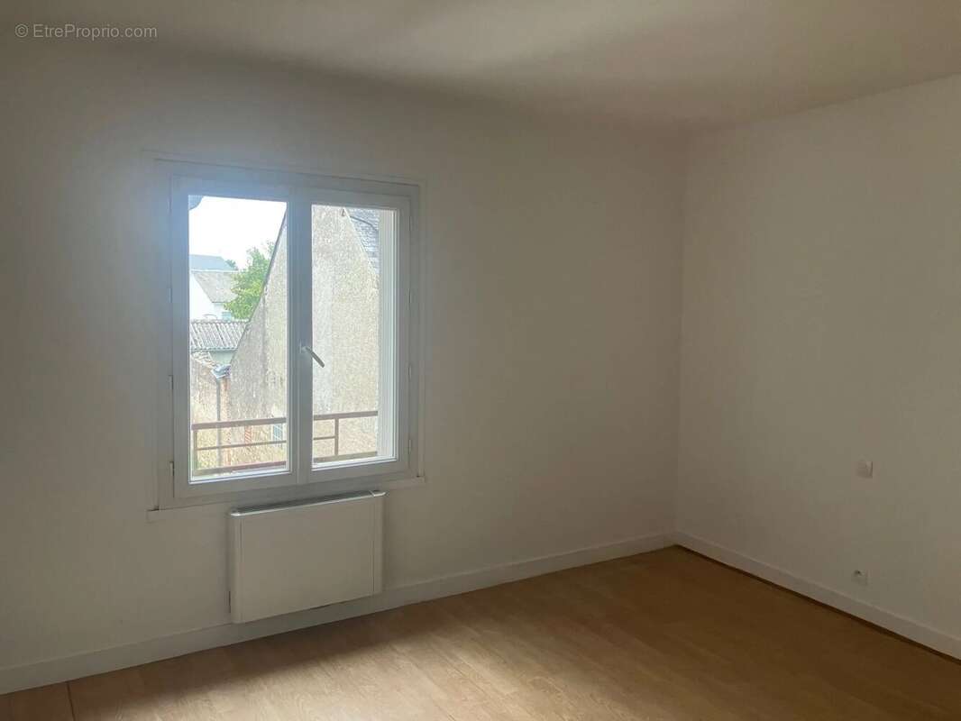 Appartement T3 de 93 m² Cheminée Parking - photo 7