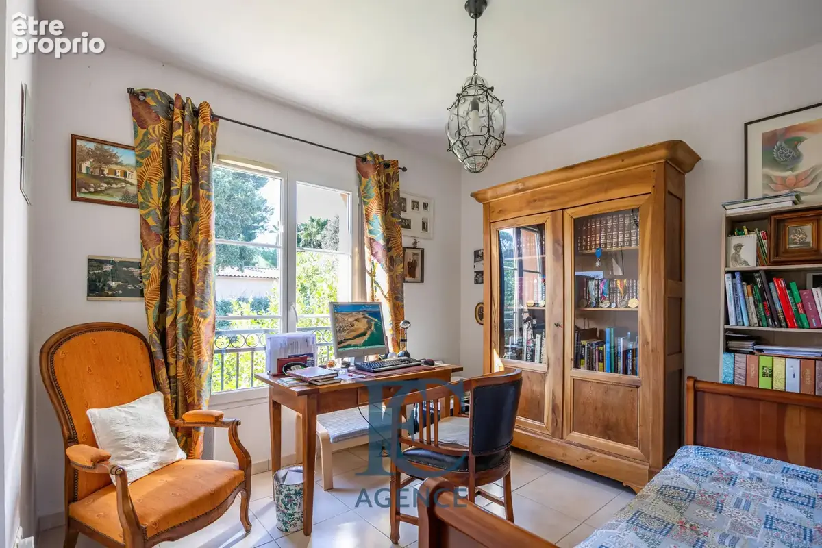 Maison 5 pièces de 118 m2 au calme - photo 8