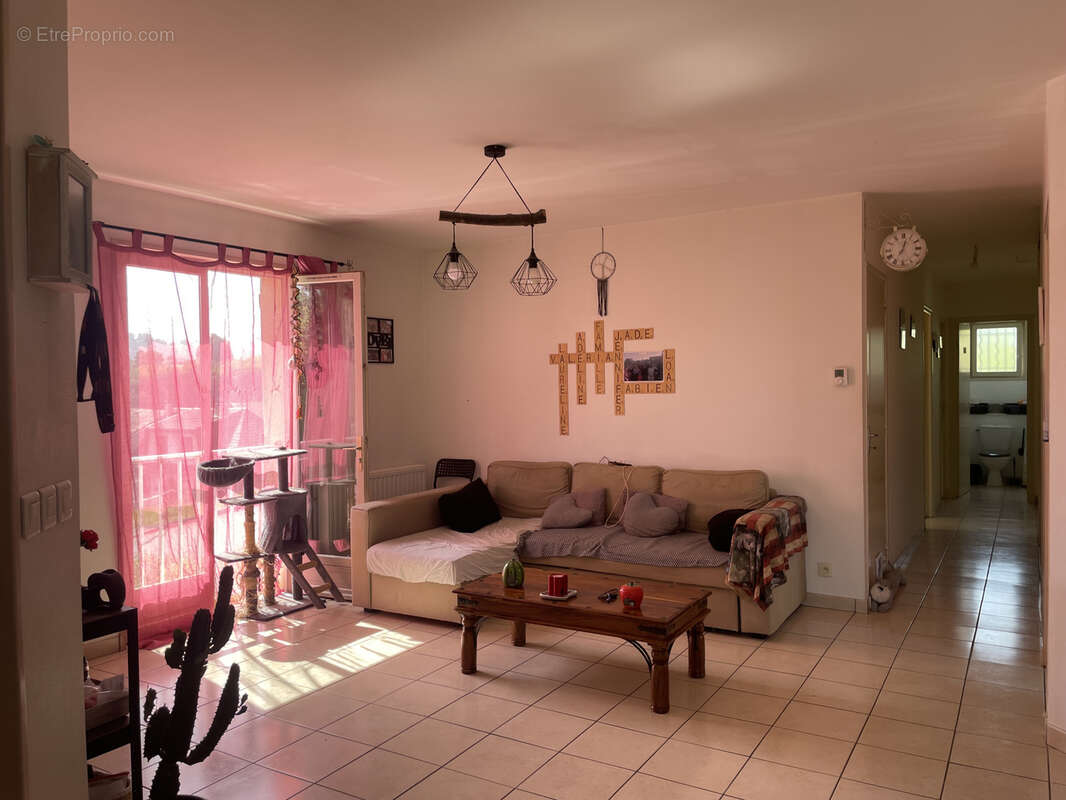 Maison à NOIRETABLE