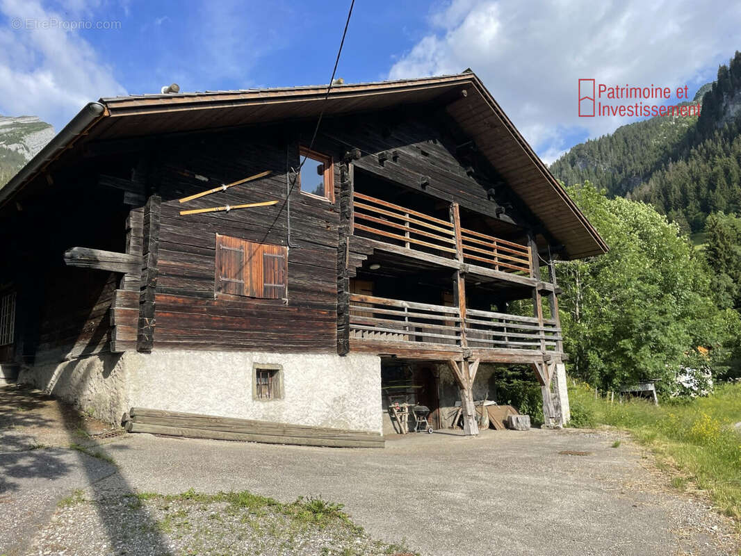 Maison à LA CLUSAZ