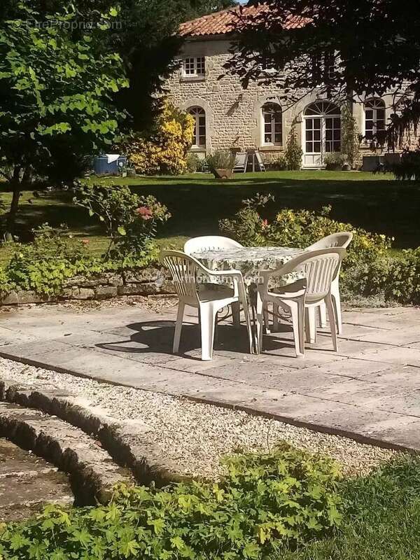 Maison à BLANZAY-SUR-BOUTONNE