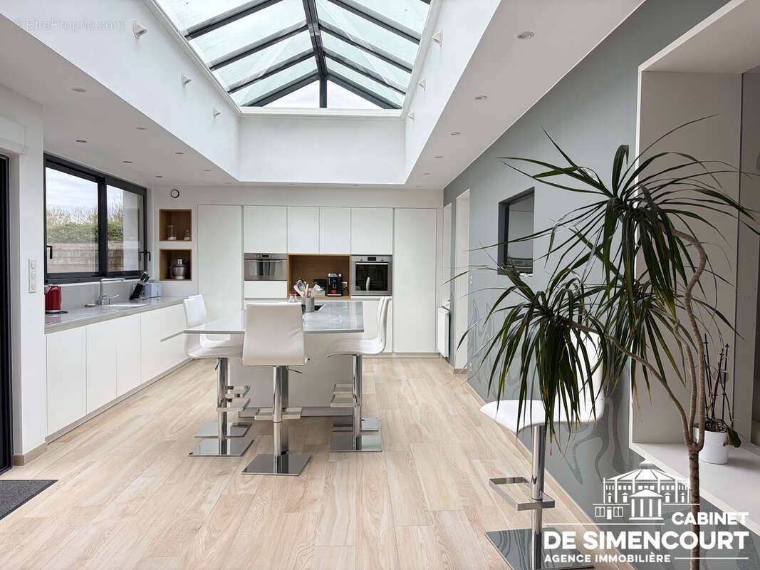 Querrieu - belle longere de 224m2 - jardin - garage et dependances - photo 2